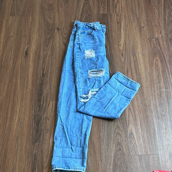 Your fav mom jeans - Picture 6 of 8